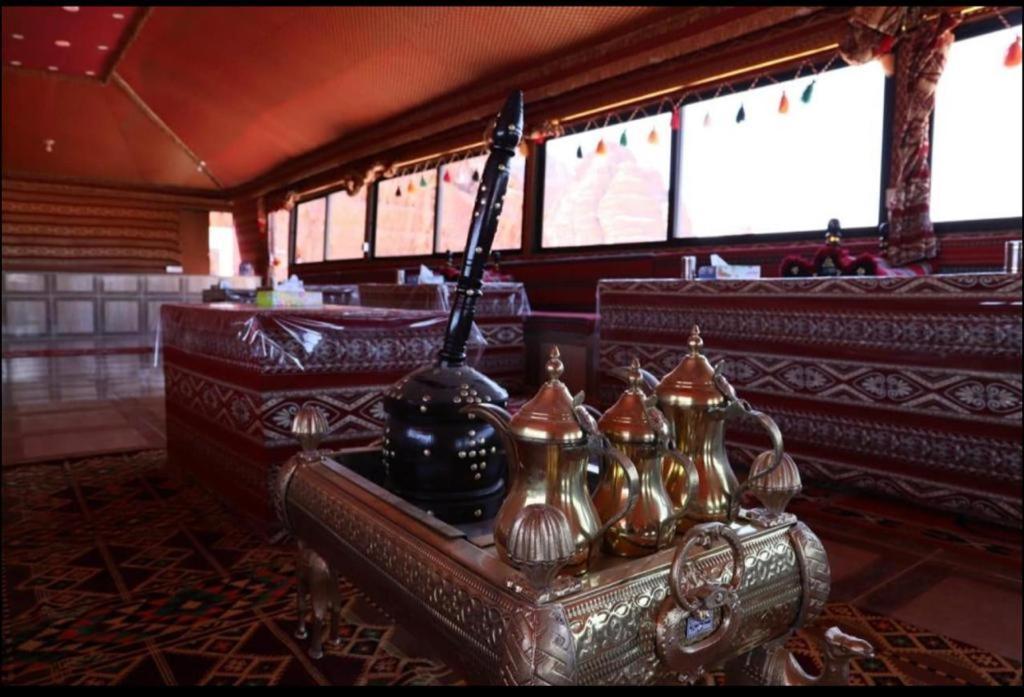 Bedouin Adventure & Tours Hotel Wadi Rum Luaran gambar