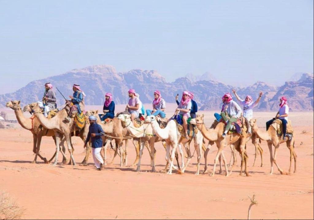 Bedouin Adventure & Tours Hotel Wadi Rum Luaran gambar
